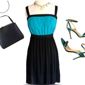 Women's Calvin Klein Dress Size 4 Beautiful!